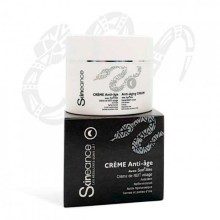 creme noturno de serpente, apenas 35.90 EUR.